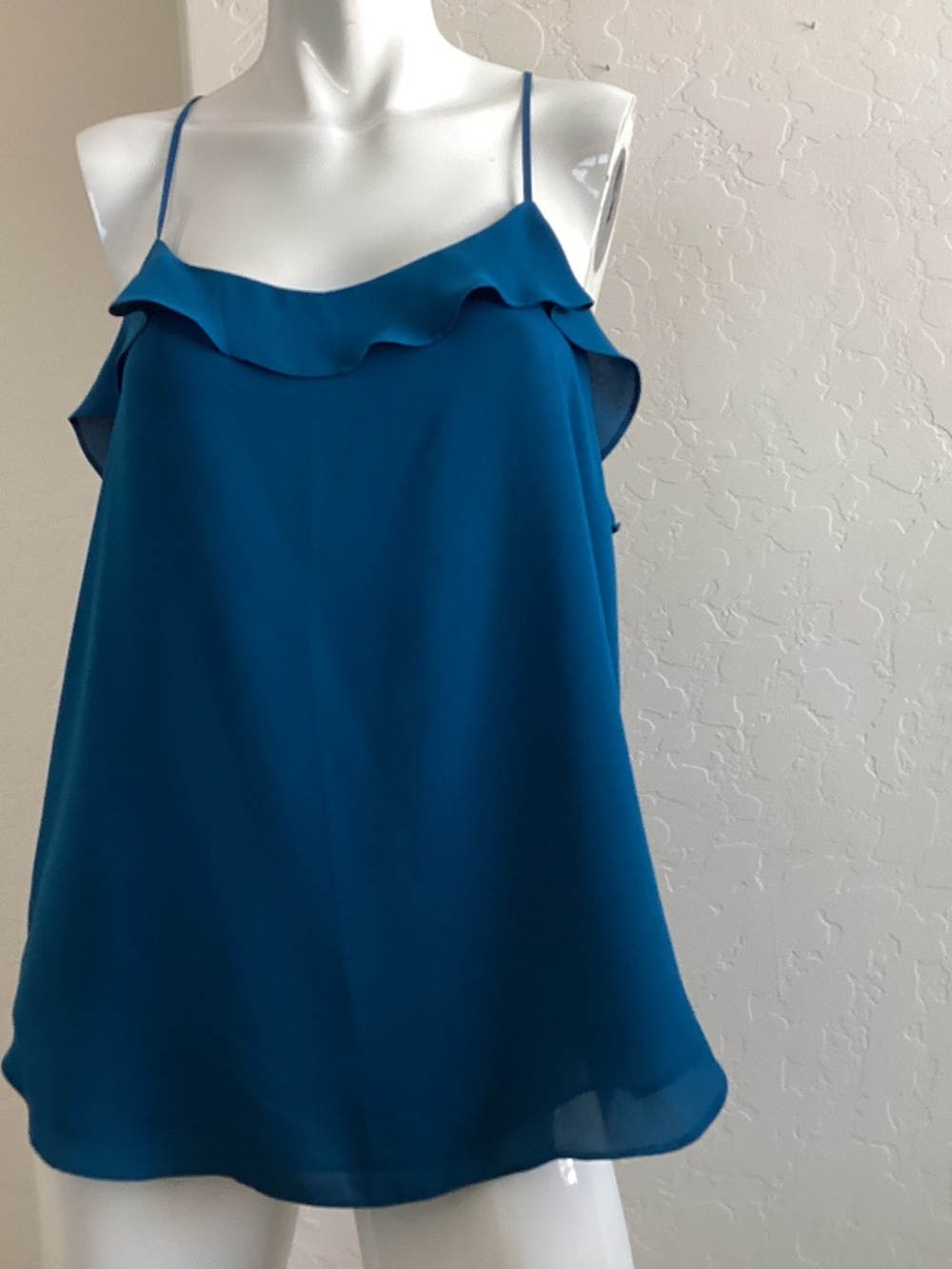 Loft, turquoise, size M, sleeveless, flowy, with ruffles, excellent condition